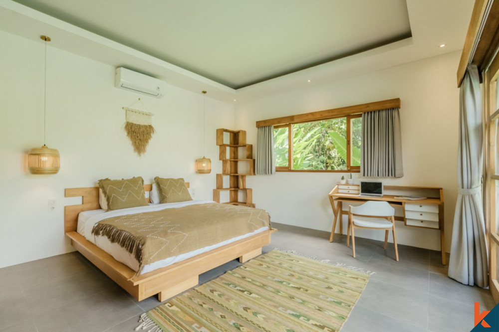 Villa neuve de trois chambres avec vue imprenable à vendre à Canggu