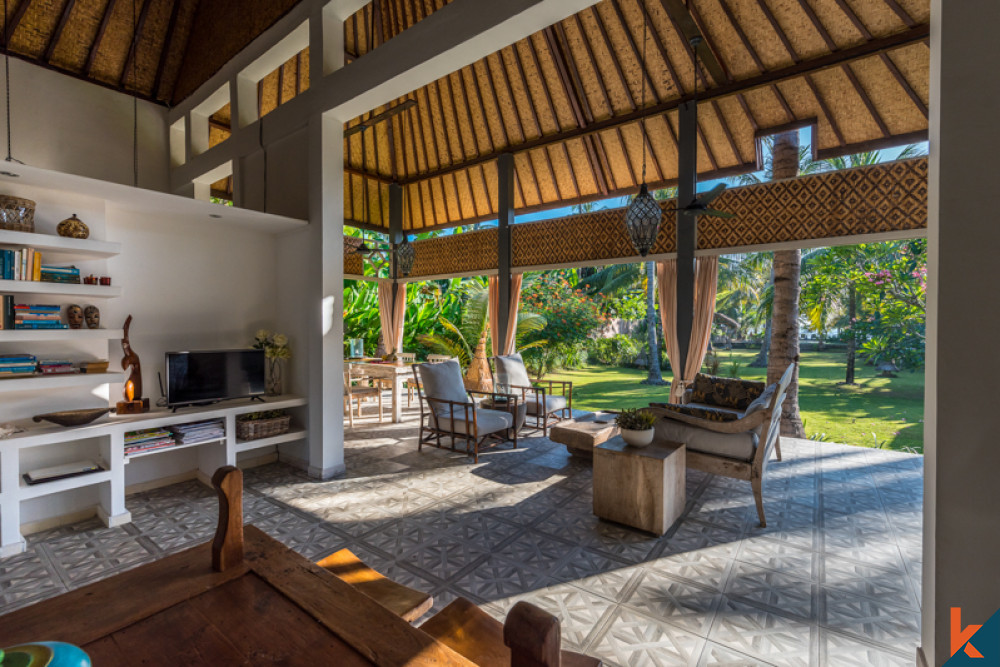 Absolute Beachfront Amazing Villa for Sale close to Gili Islands