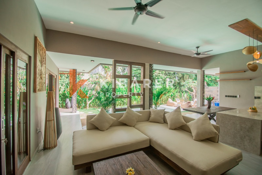 Stunning Three Bedroom Villa walking distance to Canggu Beach