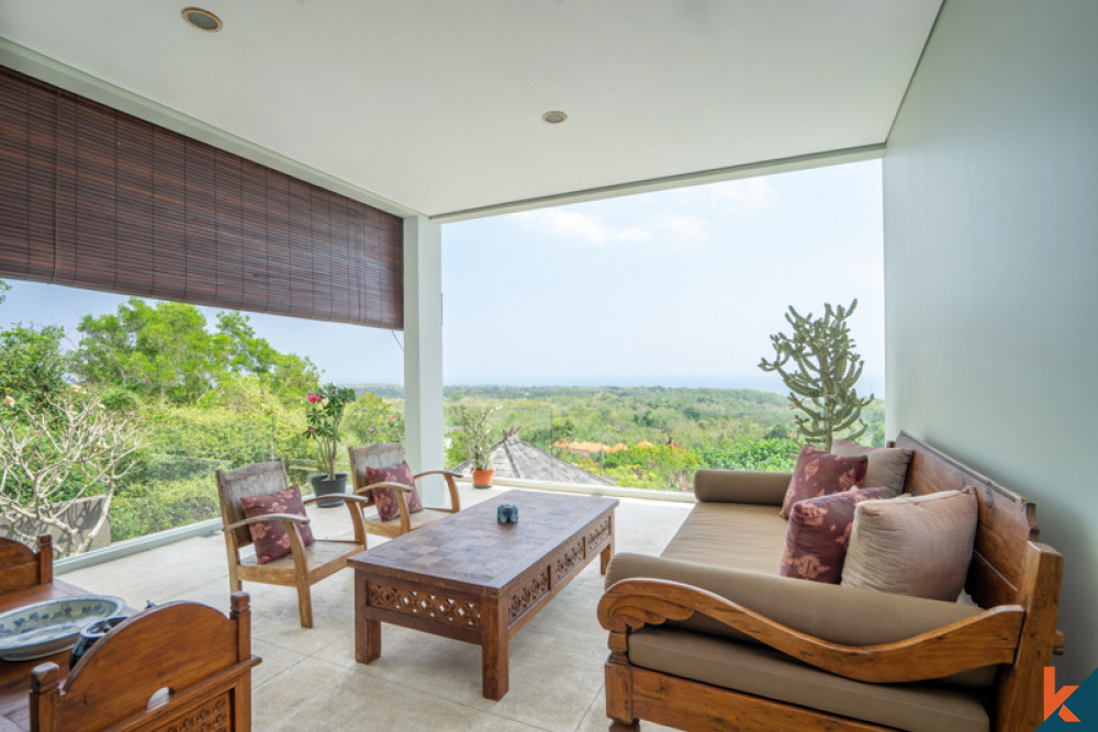 Elegant and Beautifully Villa with Amazing View for Sale in Pecatu