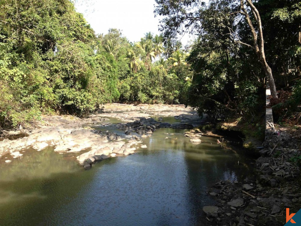 Dijual Tanah Tepi Sungai Peluang Langka Menghadap Lembah di Nyanyi