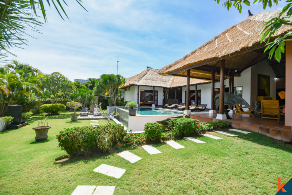 Amazing Villa with Spacious land for Sale in Ungasan