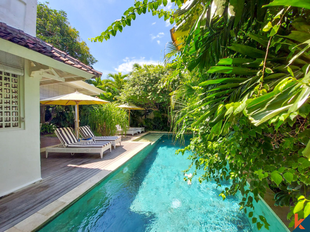 Chic Three Bedrooms Colonial Villa for Lease in Seminyak