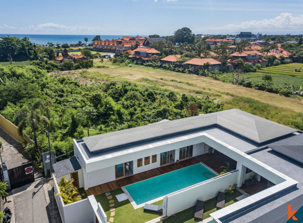 Villa Cermin Baru untuk Disewakan Dekat Pantai