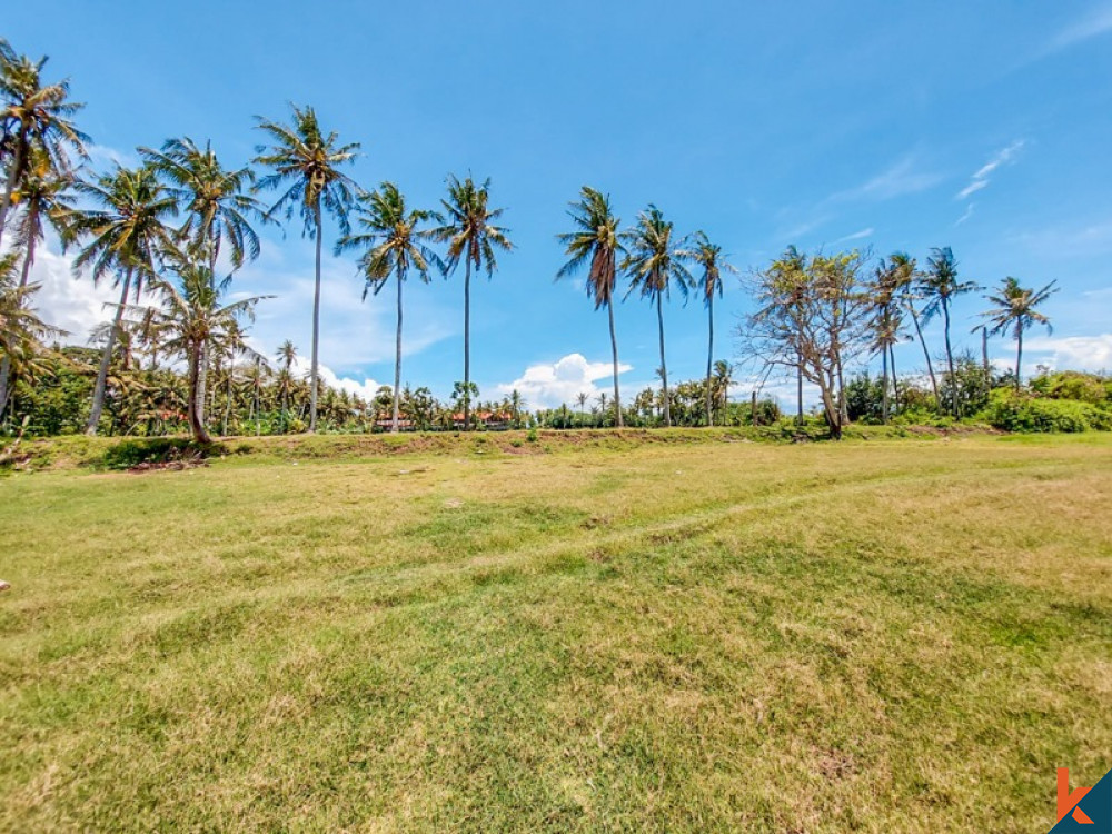 Amazing beachfront land for sale in Pantai Saba