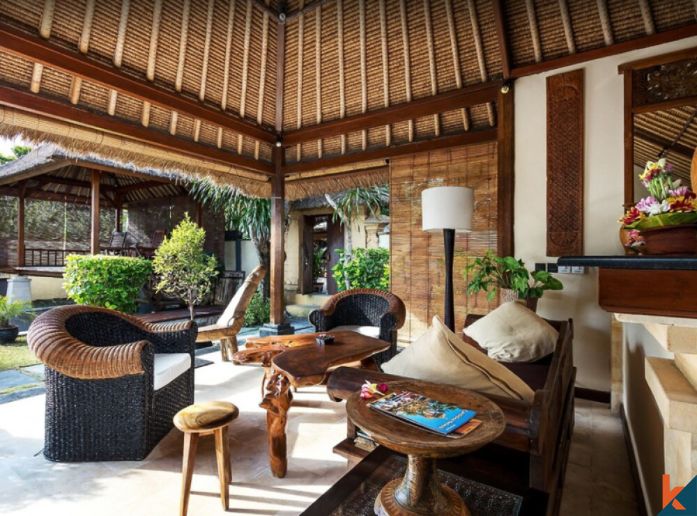 Beachfront Three Bedrooms Villa for Sale in Candidasa