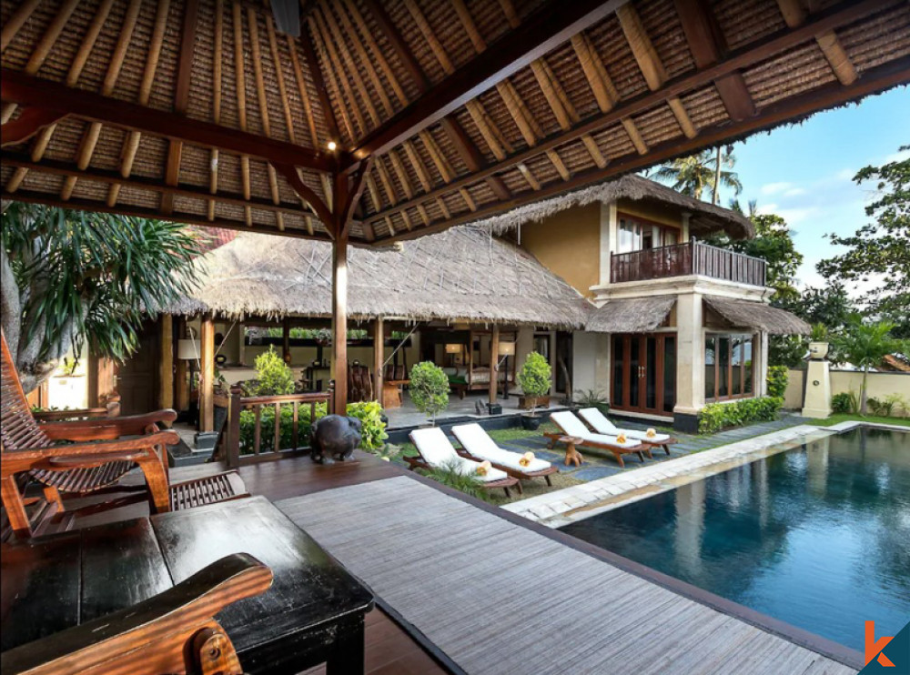 Beachfront Three Bedrooms Villa for Sale in Candidasa