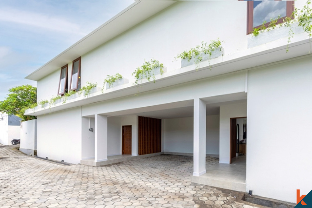 Newly Build Villa Walking Distance to the Beach in Berawa for Sale