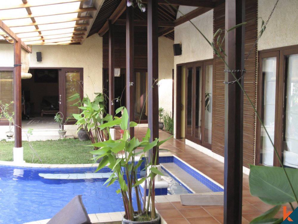 Five Bedrooms Villa With Spacious Land for Sale in Lovina