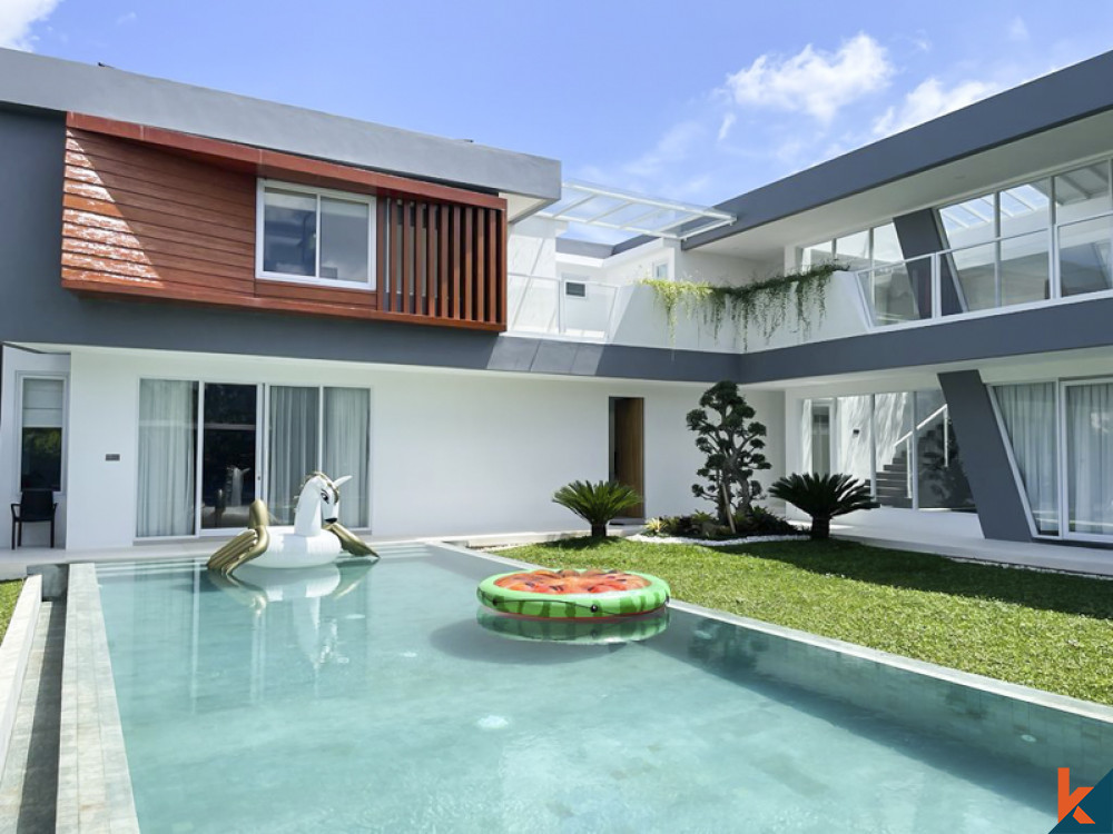 Brand New Four Bedrooms Freehold Villa for Sale in Uluwatu