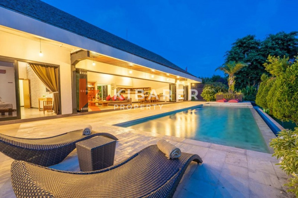 Amazing Four Bedroom Enclosed Living Villa in Ungasan (Available 5th January)