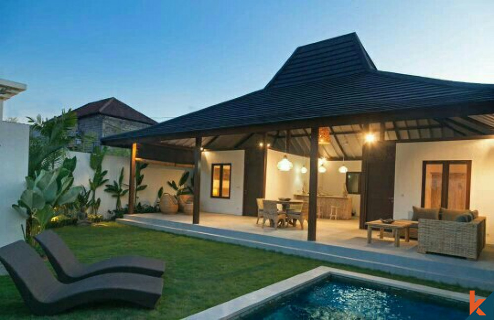 Villa Menakjubkan dengan Gaya Tradisional di Seminyak Dijual