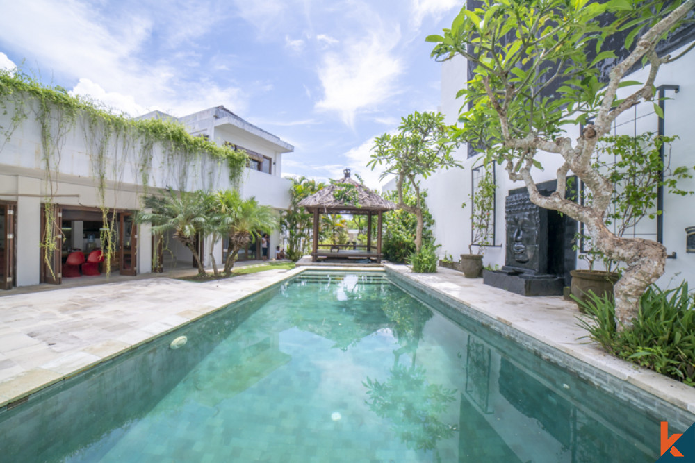 Luxurious Five Bedrooms Freehold Villa for Sale in Canggu