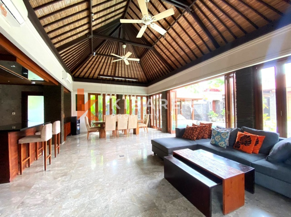 Beautiful Three Bedroom Enclosed Living Villa in Canggu (This villa will be available in the middle of February 2024)