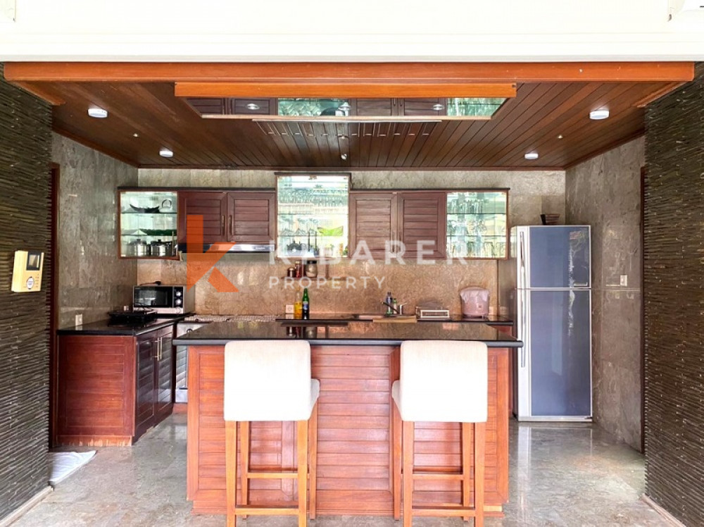 Beautiful Three Bedroom Enclosed Living Villa in Canggu (This villa will be available in the middle of February 2024)