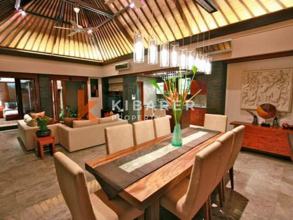 Beautiful Three Bedroom Enclosed Living Villa in Canggu (This villa will be available in the middle of February 2024)