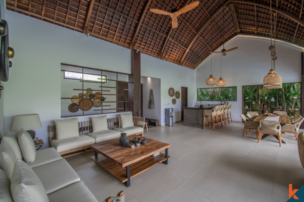Luxury Three Bedrooms Villa With Rice Field View and Five Star Amenities