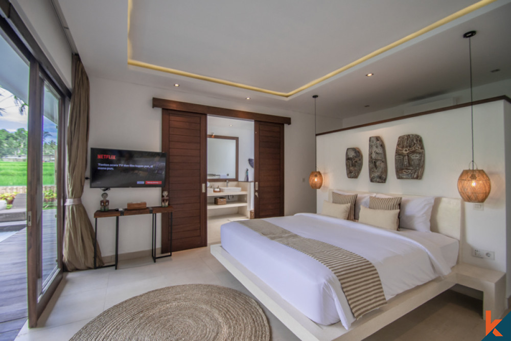 Luxury Three Bedrooms Villa With Rice Field View and Five Star Amenities