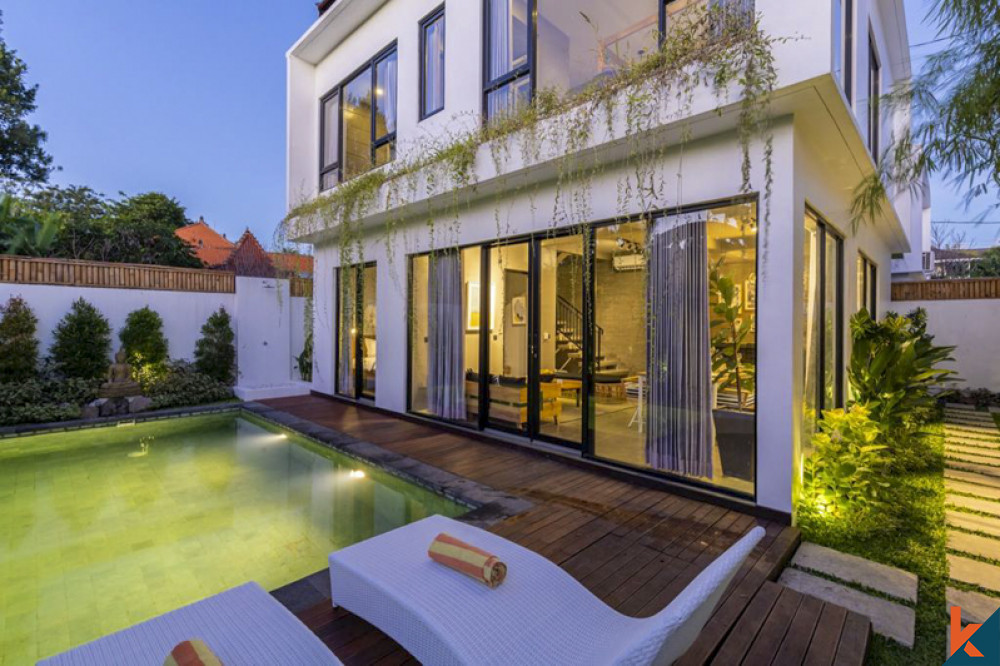 Luxurious Five Bedrooms Freehold Villa for Sale in Canggu