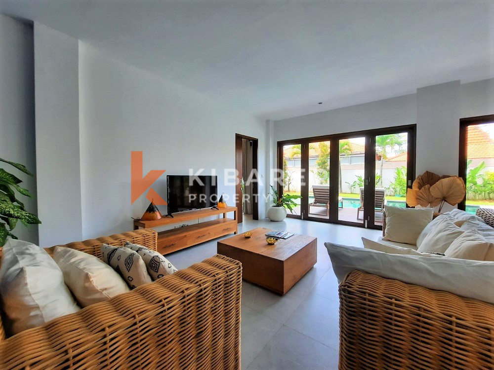 Amazing Design Four Bedrooms Enclosed Living Villa In Kayu tulang-Canggu