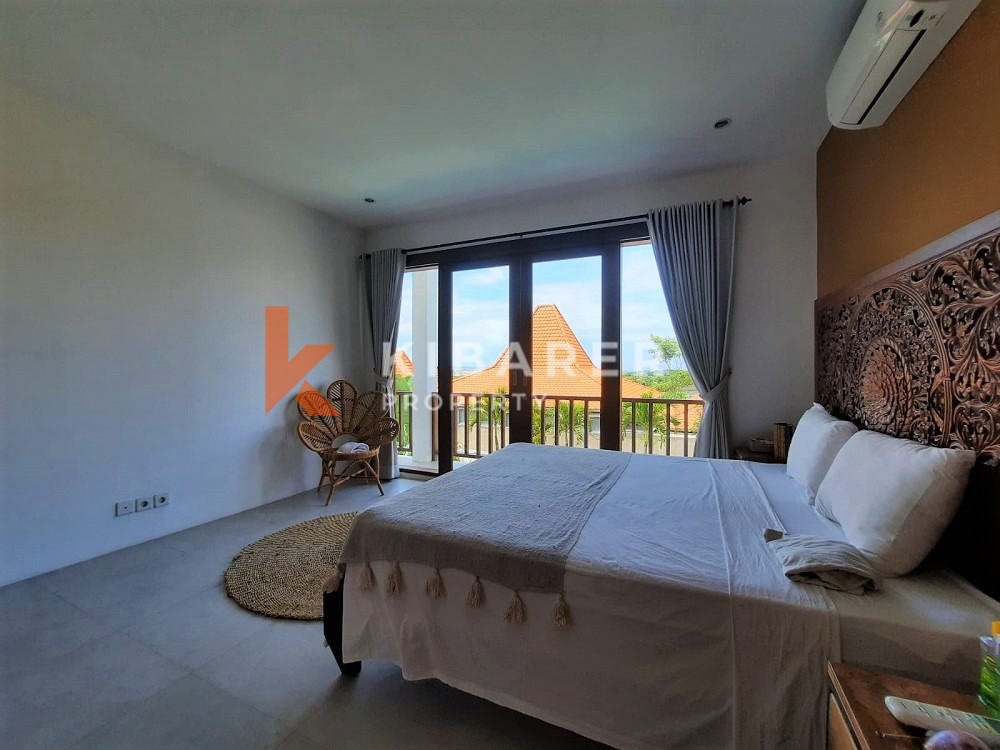 Amazing Design Four Bedrooms Enclosed Living Villa In Kayu tulang-Canggu