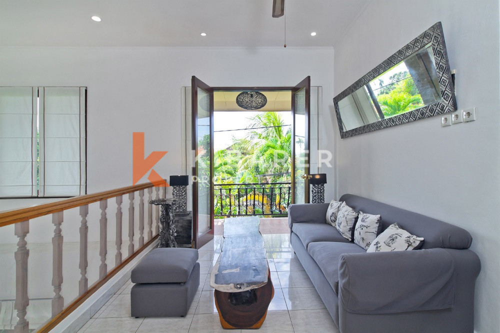 Homey Two Bedroom Villa centrally located in Seminyak area ( will be available on 2th August 2022 )