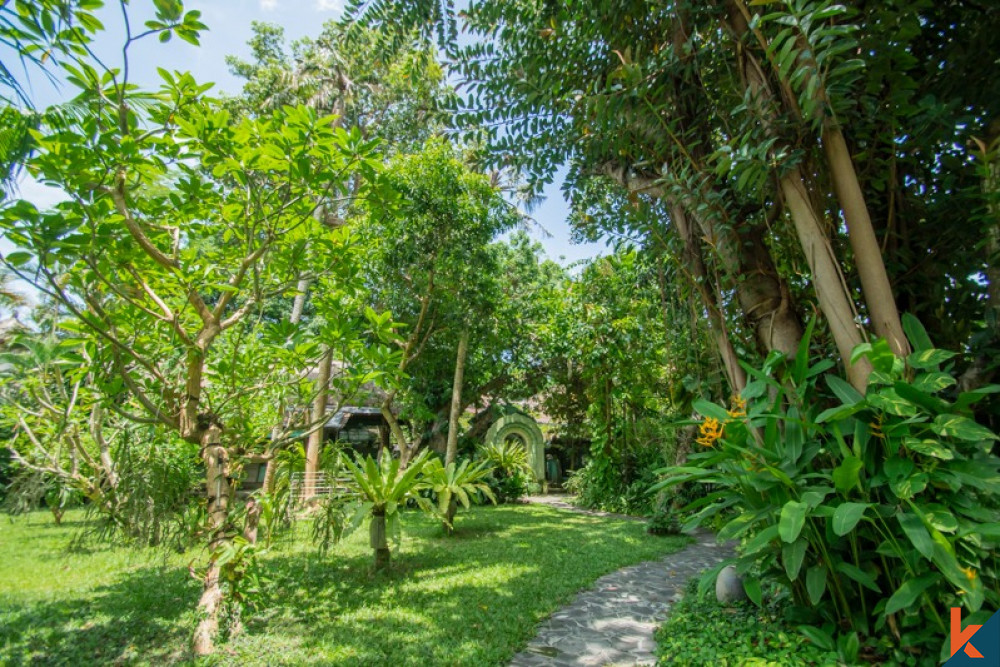 Immeuble de rapport, sous la valeur marchande et proche de la plage de Seminyak