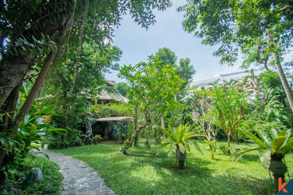 Immeuble de rapport, sous la valeur marchande et proche de la plage de Seminyak