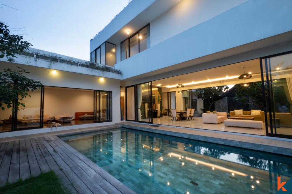 Spacious and Stylish 4 Bedroom Villa in Kerobokan for Sale