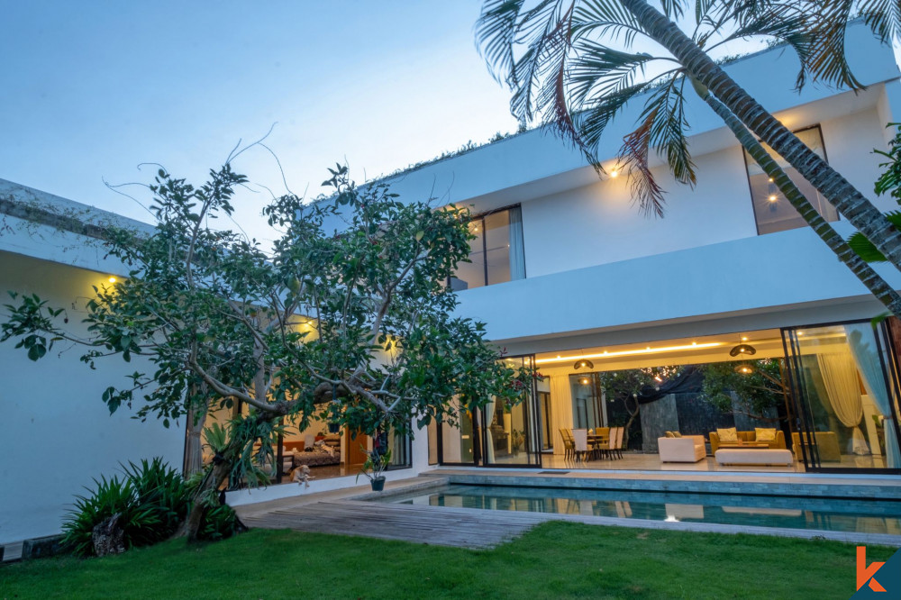 Spacious and Stylish 4 Bedroom Villa in Kerobokan for Sale