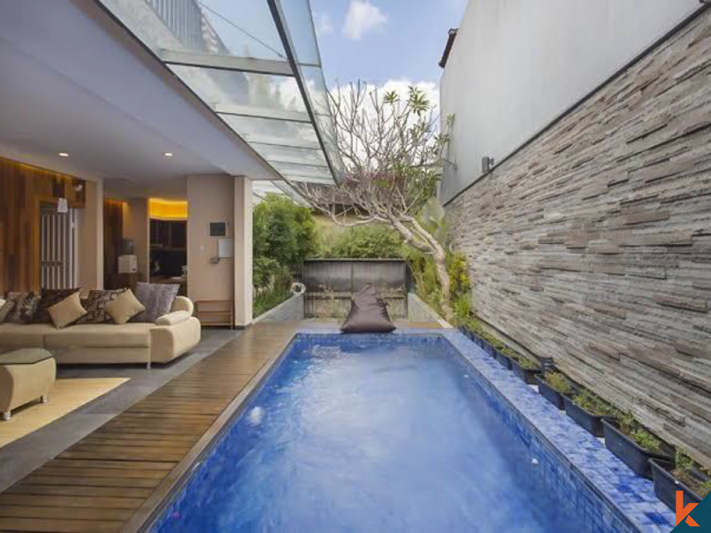 Disewakan Villa 3 Kamar Tidur Nyaman di Seminyak