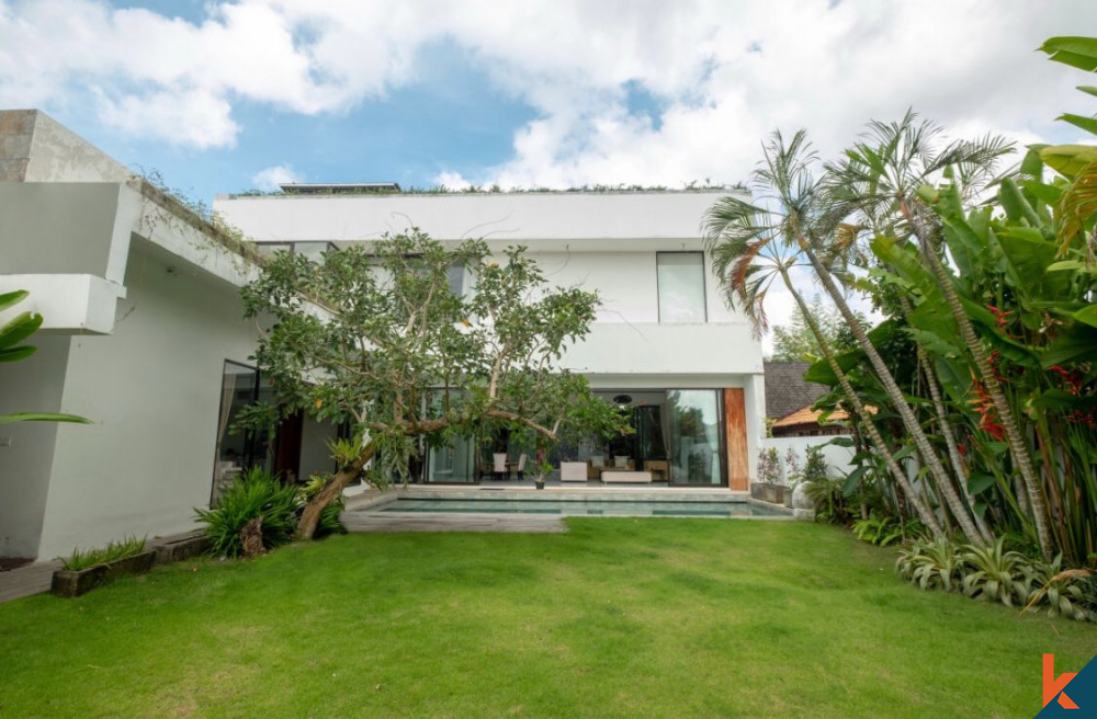 Spacious and Stylish 4 Bedroom Villa in Kerobokan for Sale