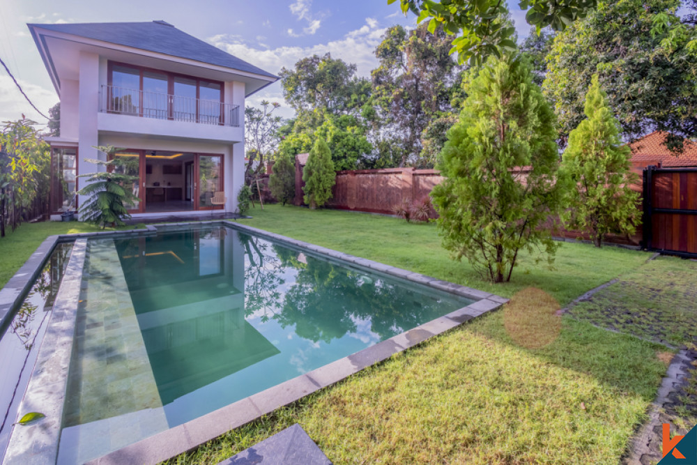 Villa neuve de trois chambres à louer à Sanur