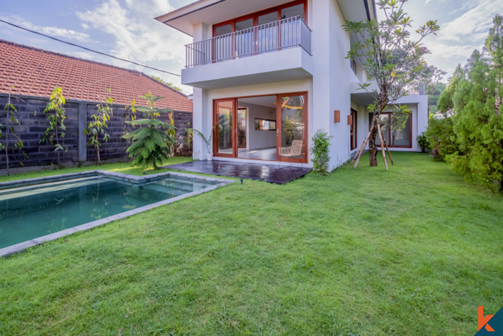 Villa neuve de trois chambres à louer à Sanur