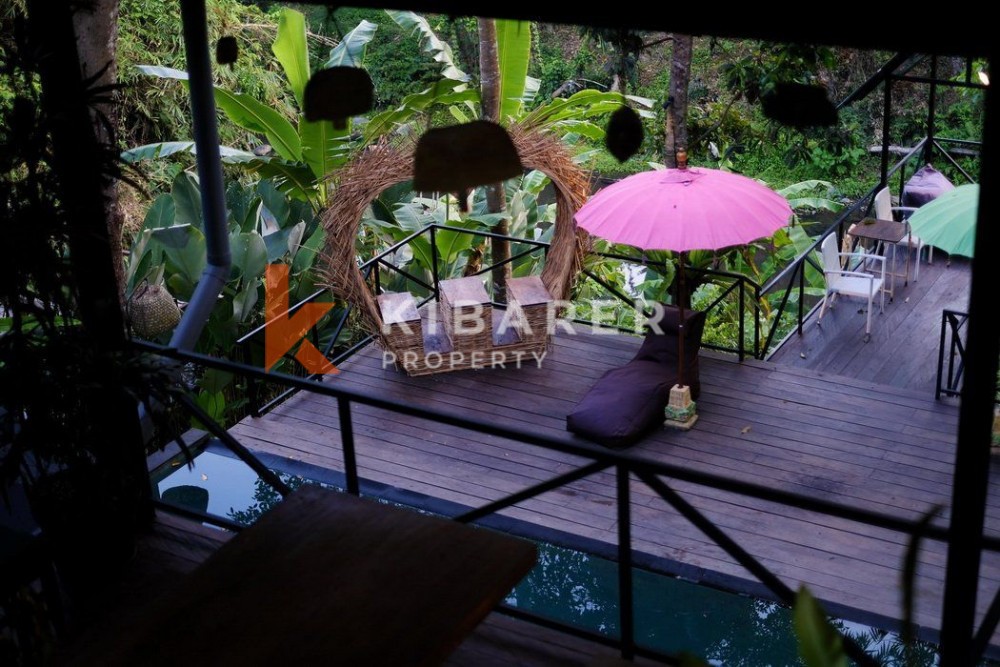 Wonderful Three Bedroom Riverside Villa Situated in Nyanyi