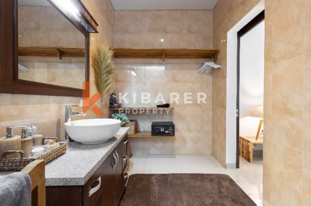 Charmante villa de trois chambres dans le quartier calme de Canggu (LOCATION MINIMUM 3 ANS) DISPONIBLE LE 17 MAI