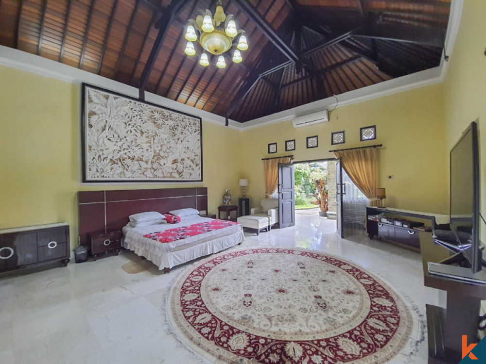 Belle villa traditionnelle avec options d'achat à Jimbaran