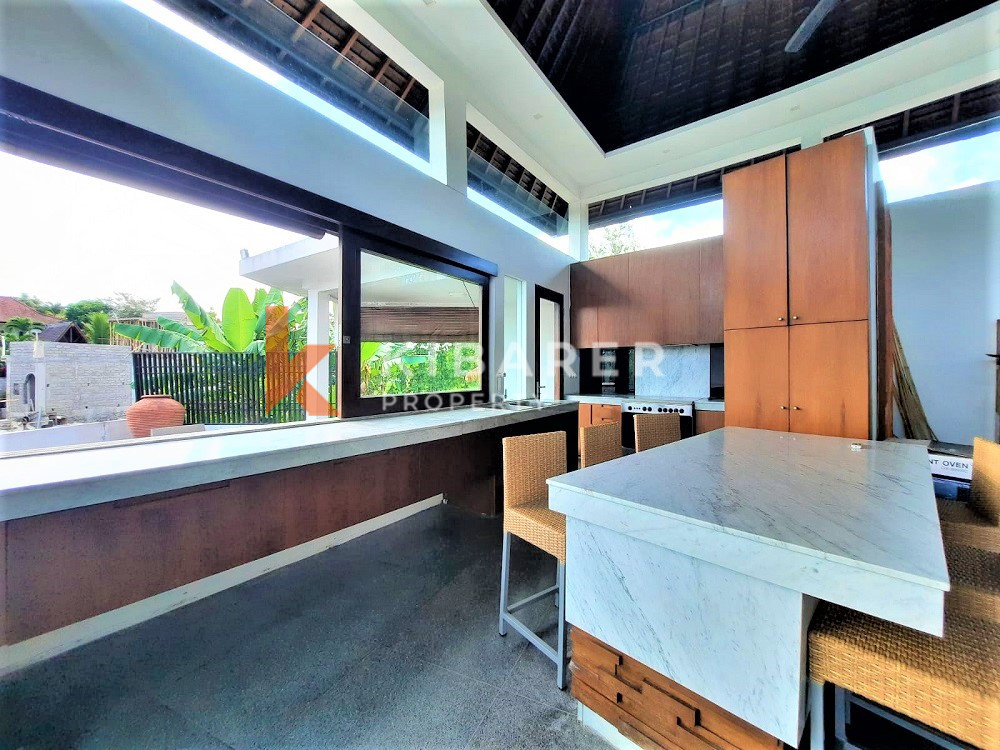 Amazing Four Bedrooms Open Living Villa Situated In Canggu Padonan(available 25th november)