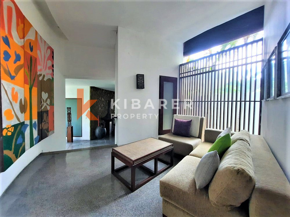 Menakjubkan Four Bedrooms Open Living Villa Terletak Di Canggu Padonan