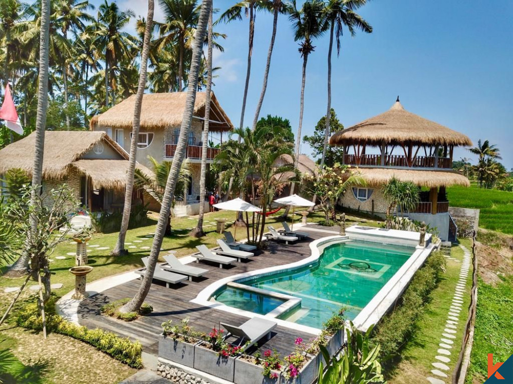 Amazing Villa Resort with 10 Bedroom in Tanah Lot for Sale