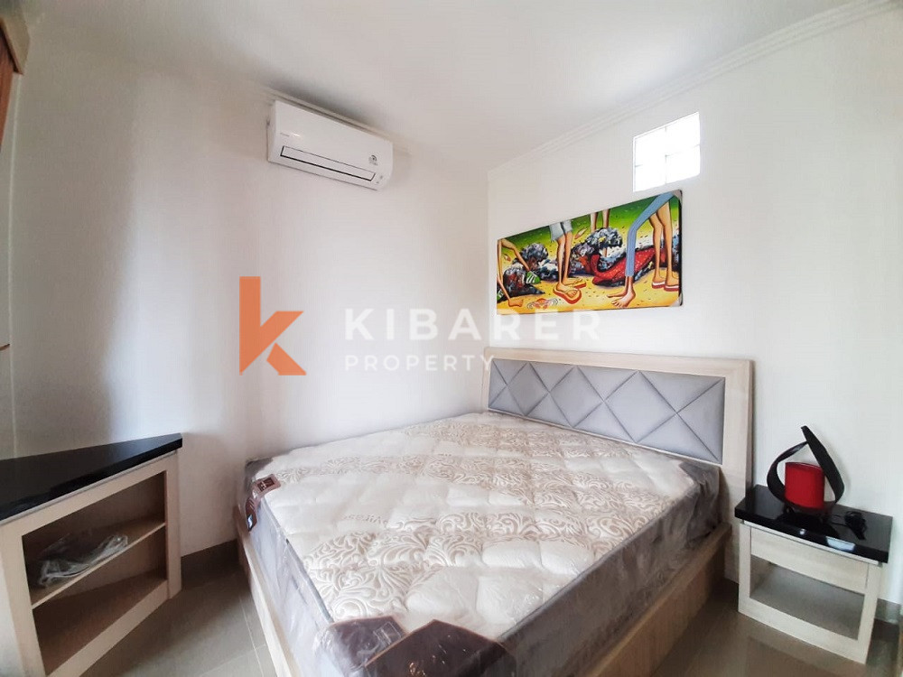 Vila Tiga Kamar Tidur yang Menakjubkan dengan Atap dan Hanya 400 m dari Pantai Cemagi