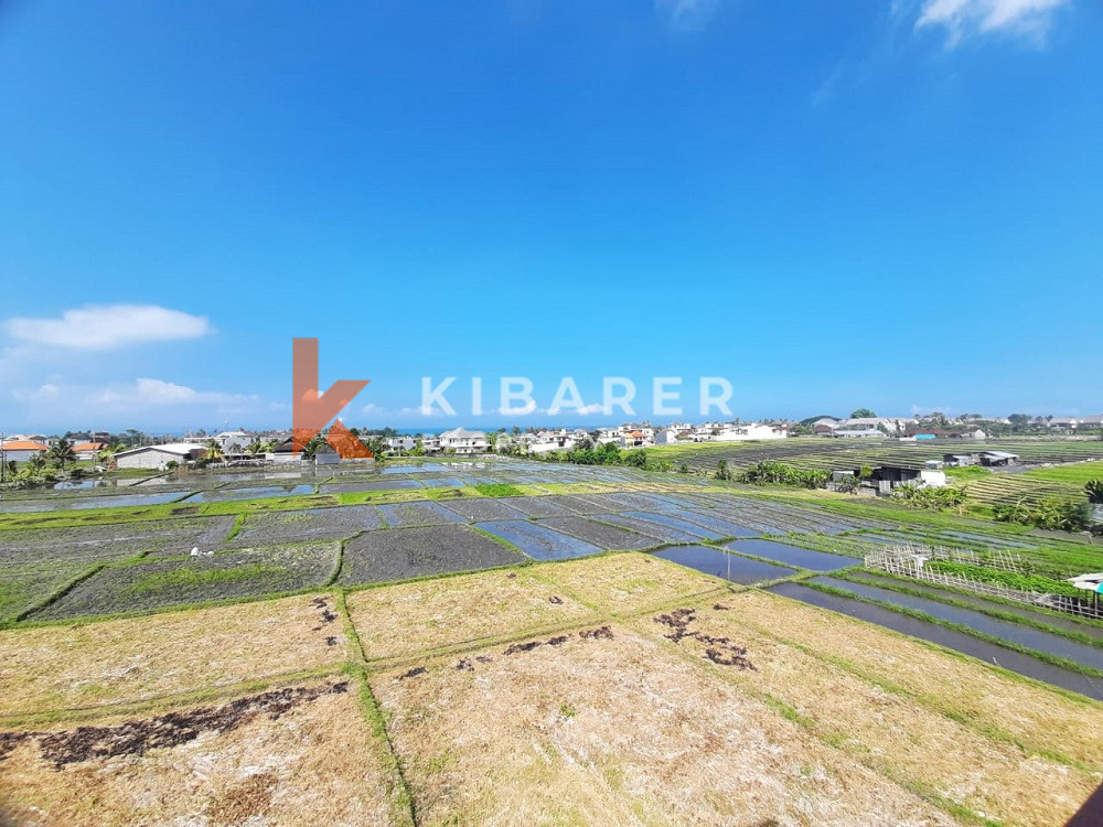 Vila Tiga Kamar Tidur yang Menakjubkan dengan Atap dan Hanya 400 m dari Pantai Cemagi