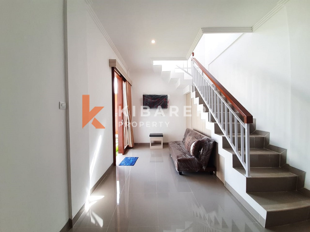 Vila Tiga Kamar Tidur yang Menakjubkan dengan Atap dan Hanya 400 m dari Pantai Cemagi