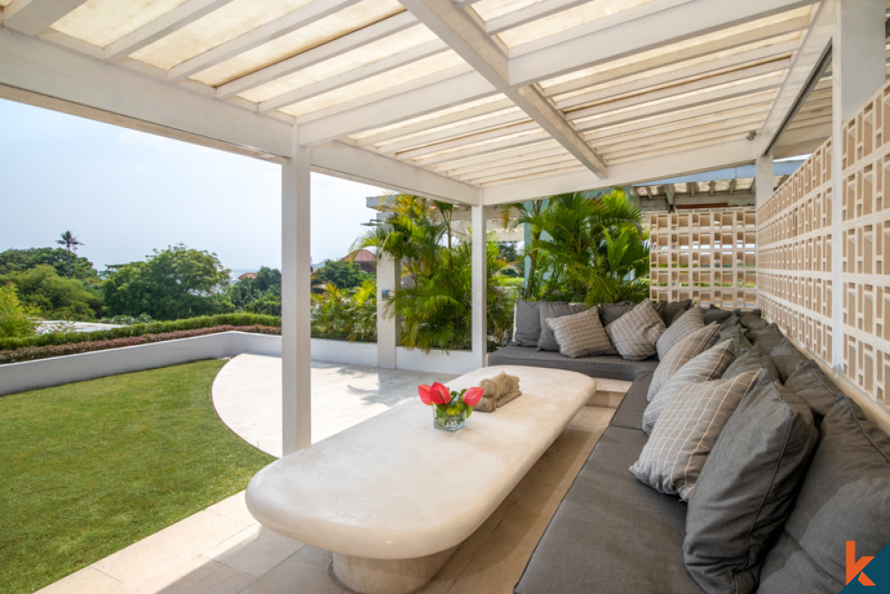 Incroyable Villa Complexe Avec vue sur l'océan à Louer à Batu Belig