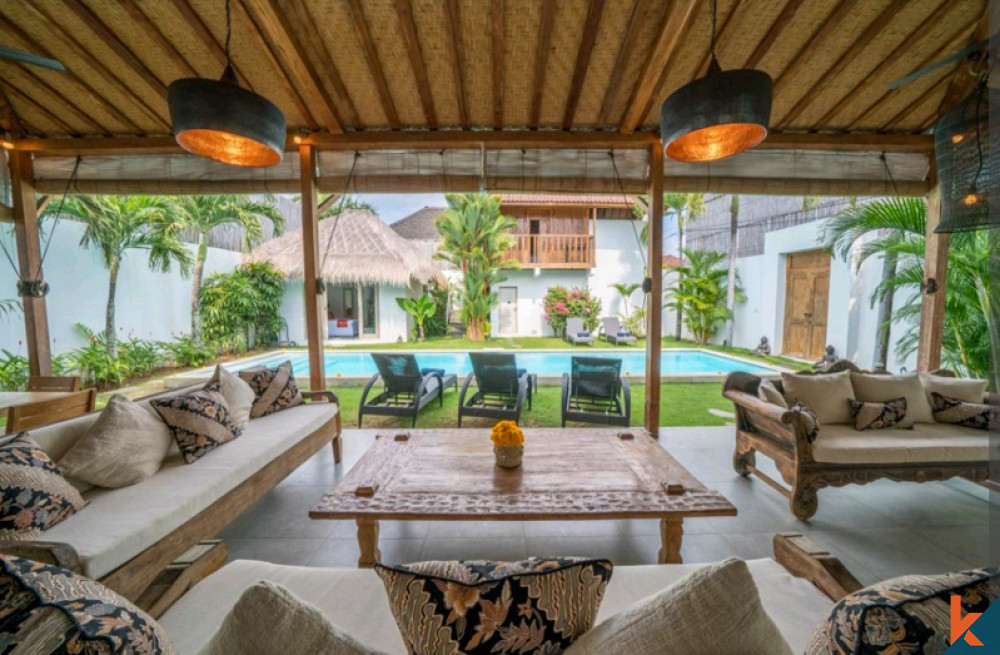 Idyllic Mix Modern Joglo Villa for Lease in Seminyak