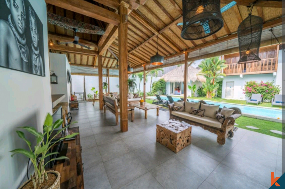 Idyllic Mix Modern Joglo Villa for Lease in Seminyak