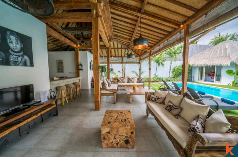 Idyllic Mix Modern Joglo Villa for Lease in Seminyak