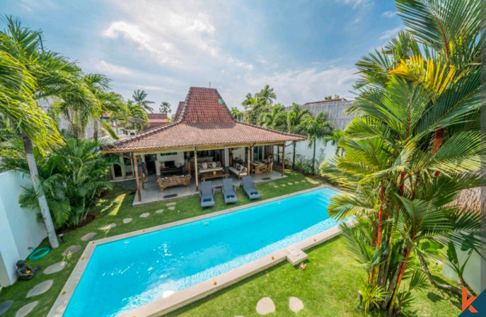 Idyllic Mix Modern Joglo Villa for Lease in Seminyak