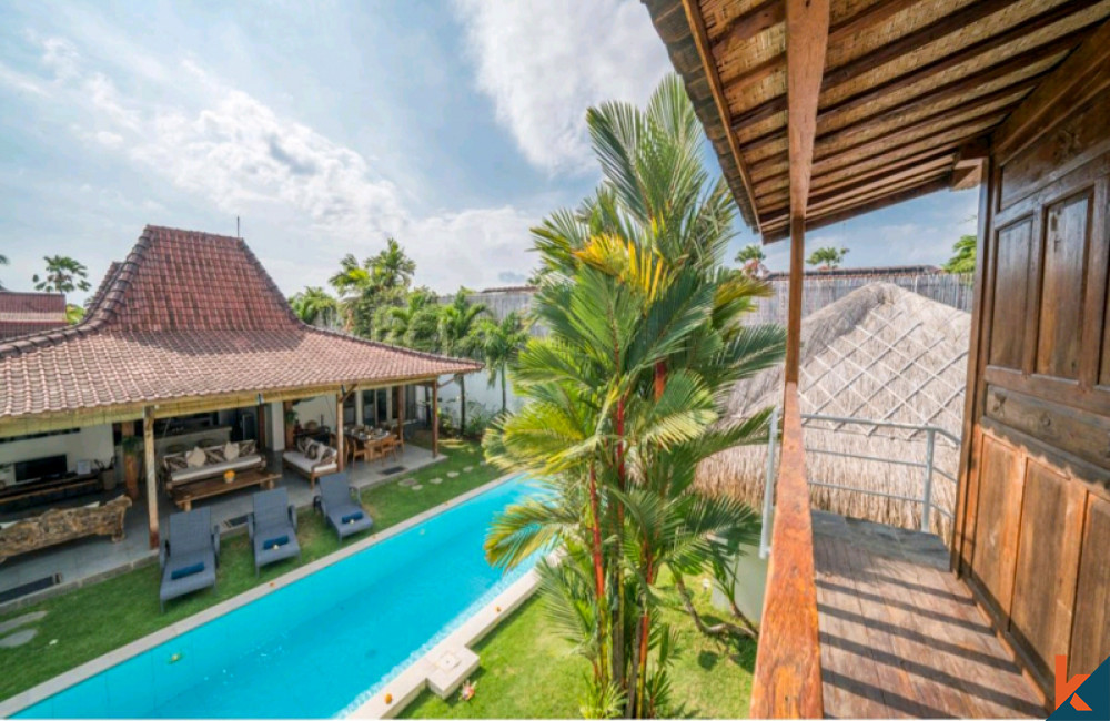 Idyllic Mix Modern Joglo Villa for Lease in Seminyak