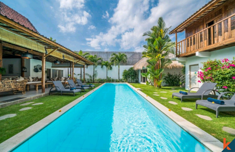 Idyllic Mix Modern Joglo Villa for Lease in Seminyak